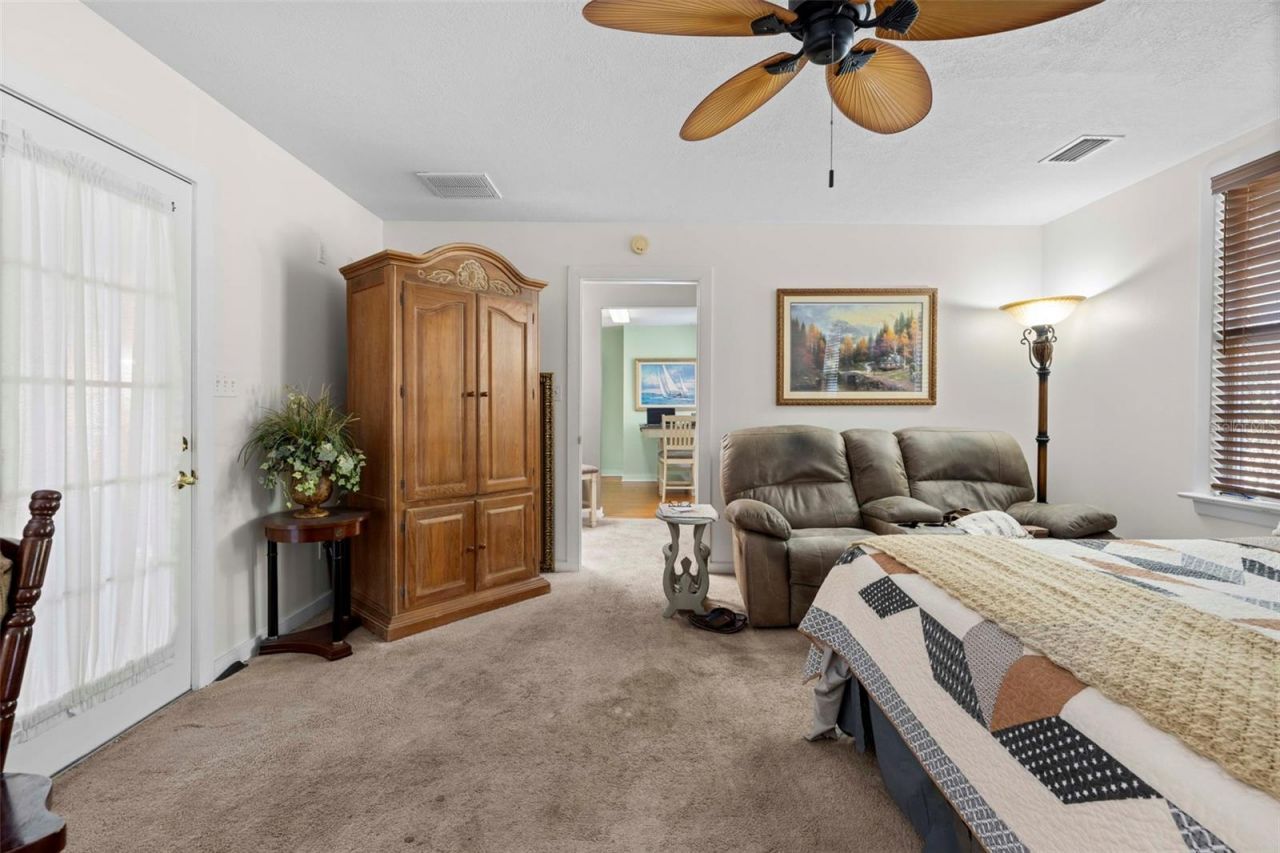 16 52nd Street, Yankeetown, FL 34498 Photo