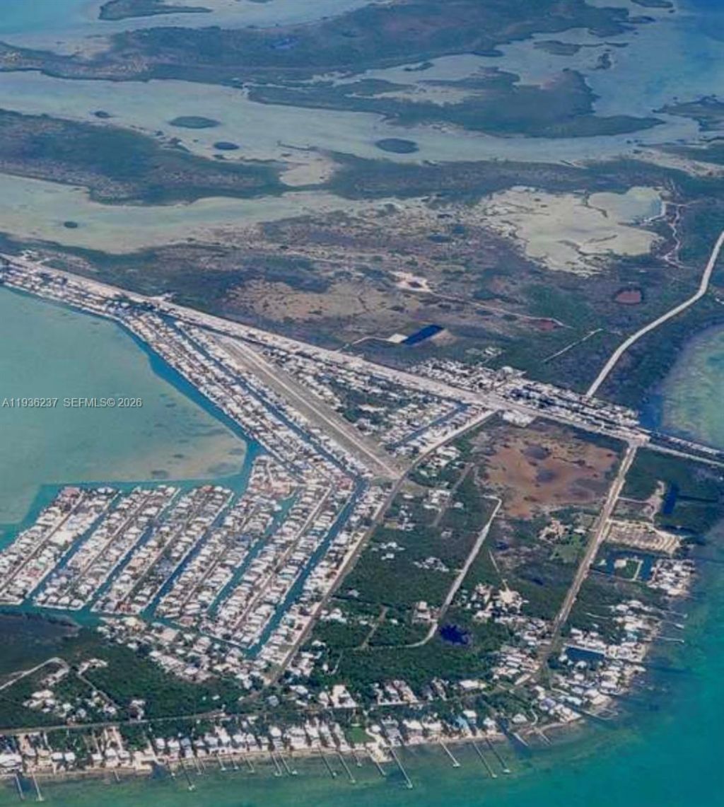 715 E Caribbean Dr E, Lower Keys, FL 33042 Photo