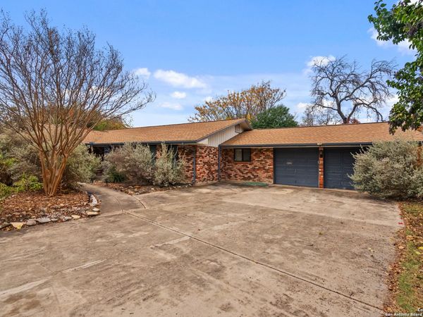 1438 Grey Oak, San Antonio, TX 78213