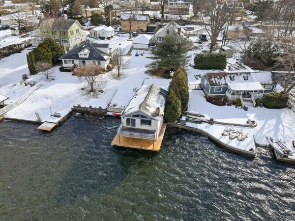 8 Wendy Way, Warwick, NY 10925