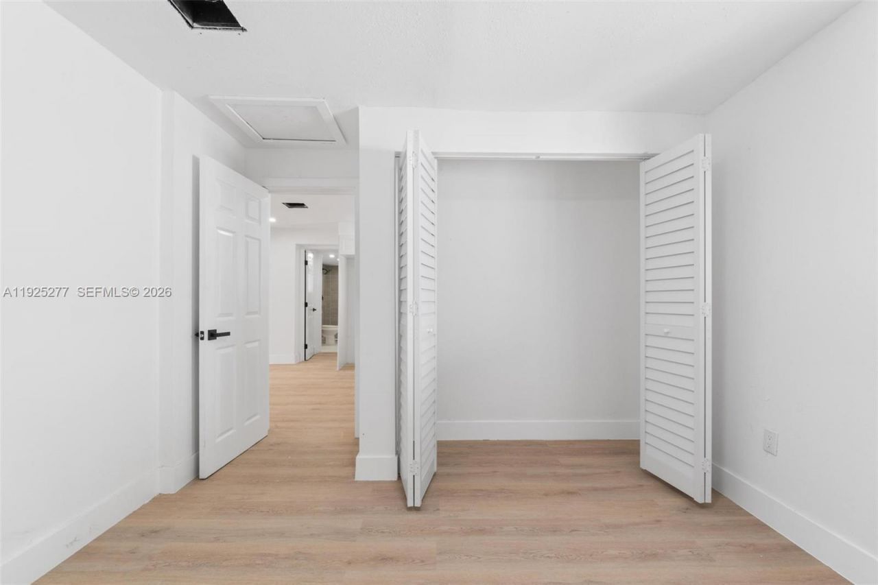 2285 NW 89th St, Miami, FL 33147 Photo