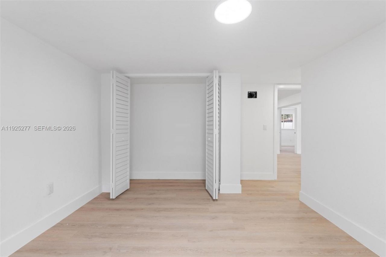 2285 NW 89th St, Miami, FL 33147 Photo