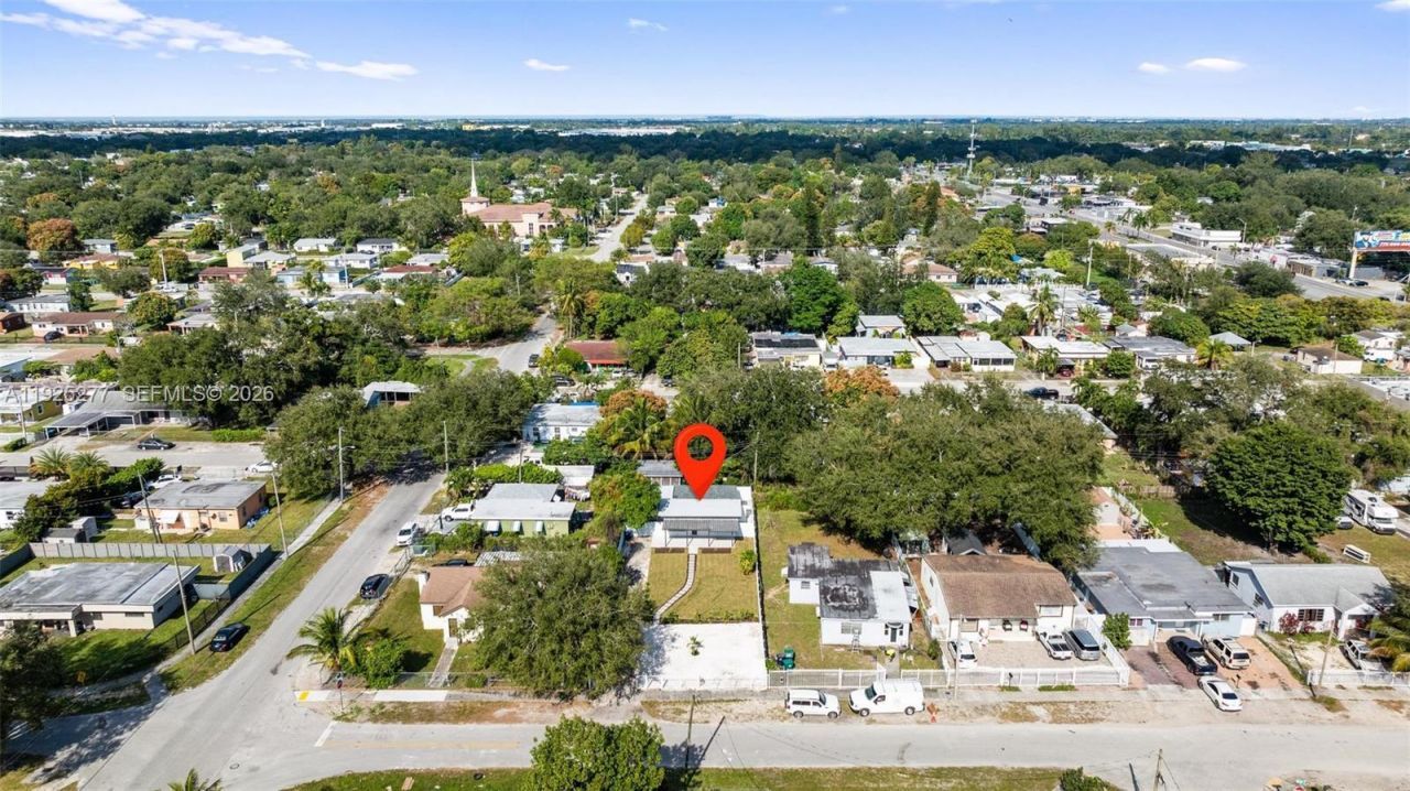 2285 NW 89th St, Miami, FL 33147 Photo