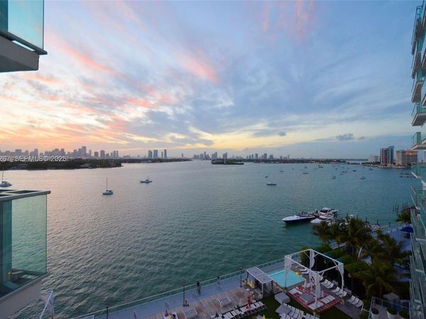 1100 West Ave , Unit 1220, Miami Beach, FL 33139