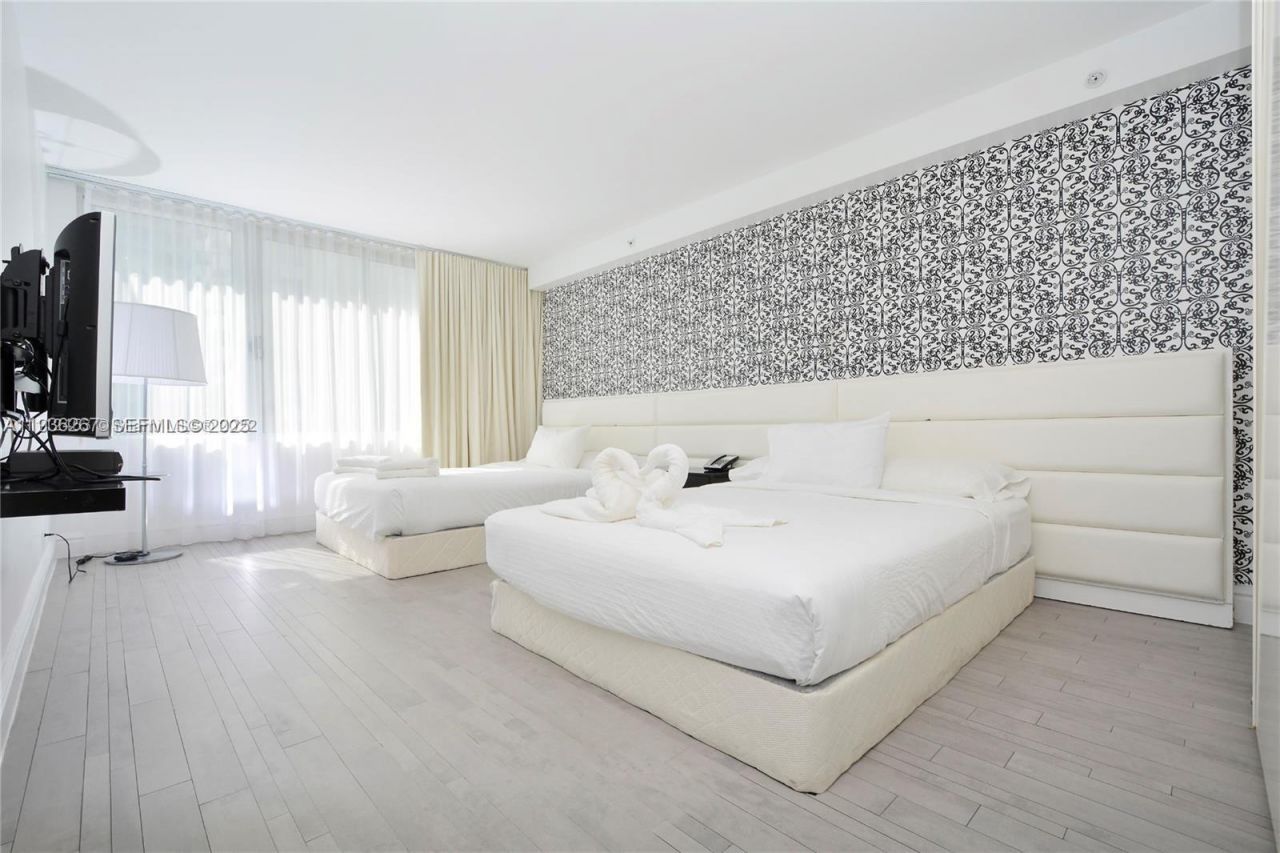 1100 West Ave , Unit 1220, Miami Beach, FL 33139 Photo