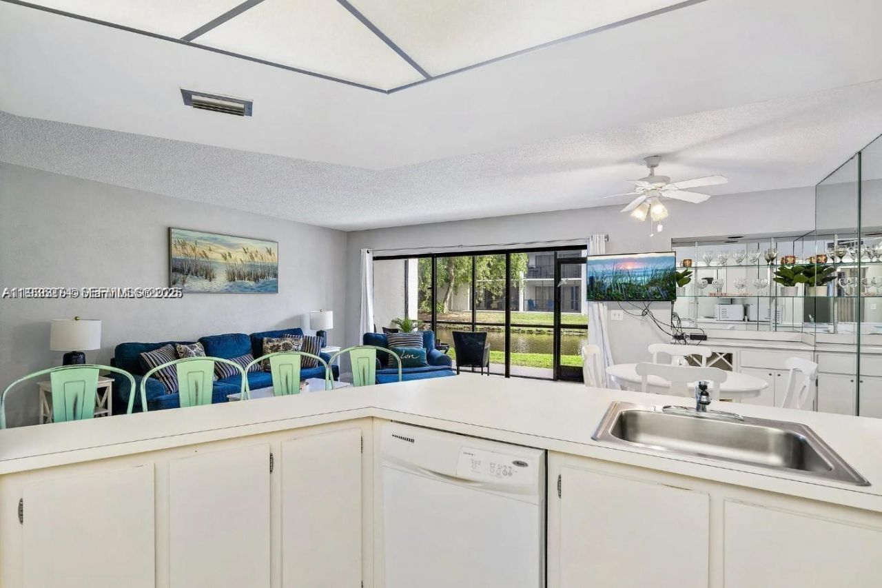 1605 S Us Highway 1, Unit D104, Jupiter, FL 33477 Photo