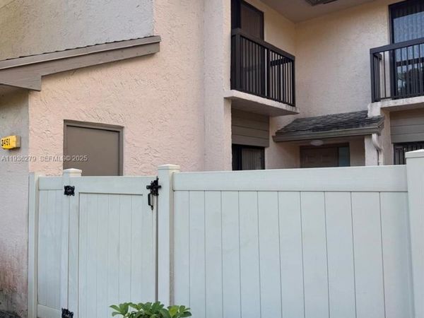 3451 NW 47th Ave, Unit 31102, Coconut Creek, FL 33063