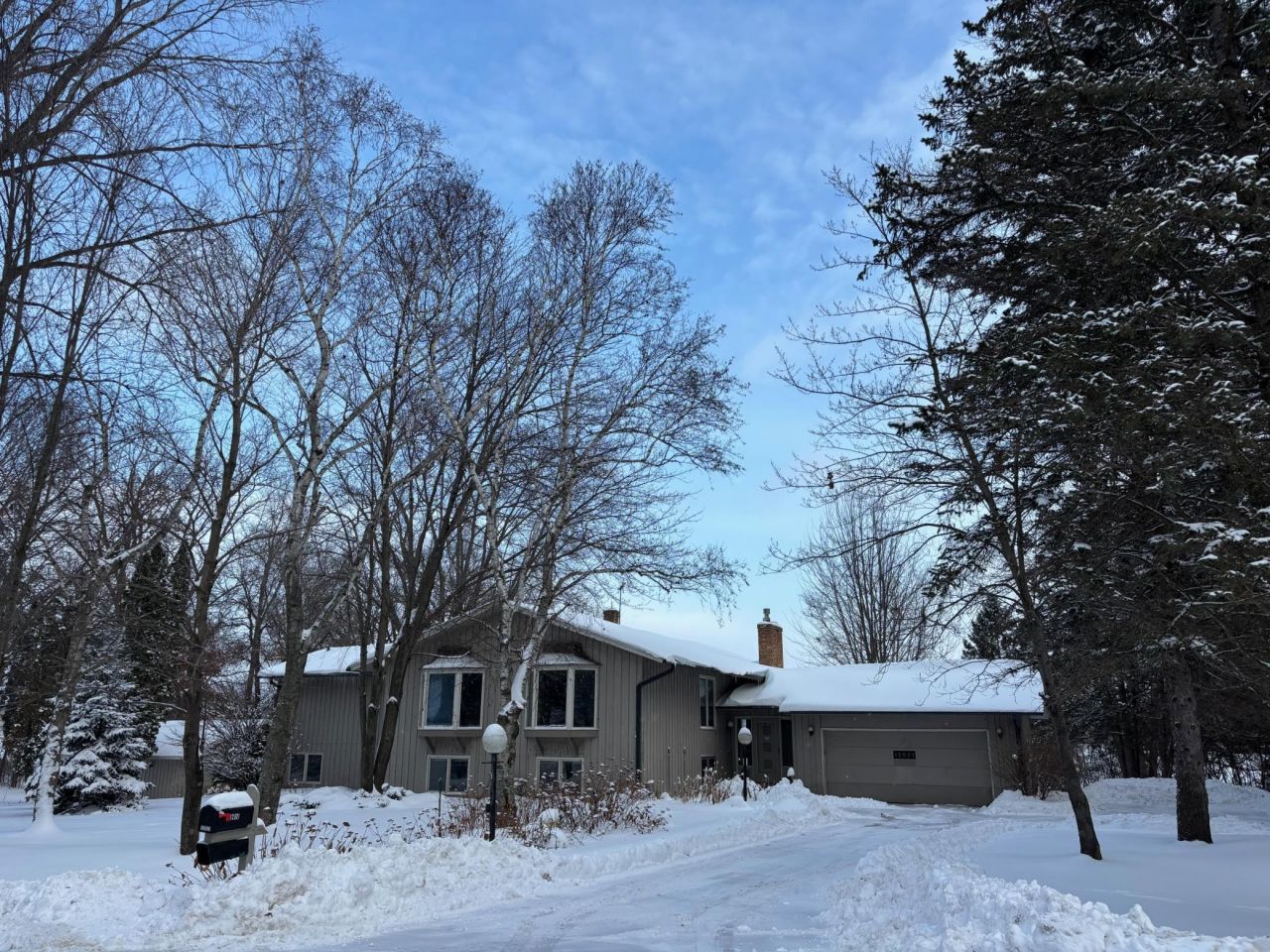 12521 Homestead Drive Hugo, MN 55110