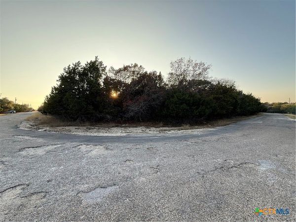 5242 Comanche Drive, Temple, TX 76502