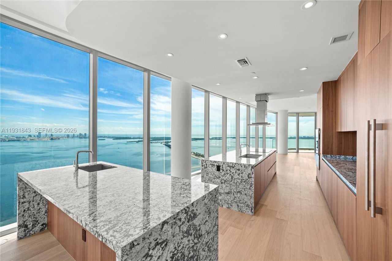 175 SE 25th Rd, Unit 4201, Miami, FL 33129 Photo