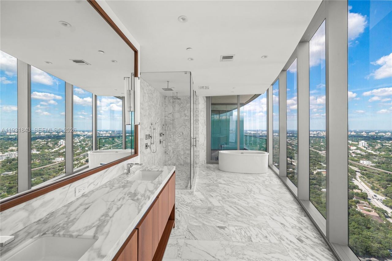 175 SE 25th Rd, Unit 4201, Miami, FL 33129 Photo