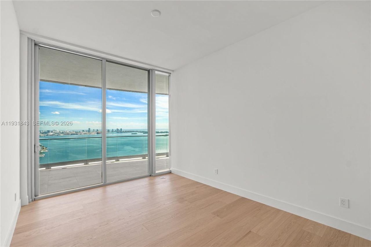 175 SE 25th Rd, Unit 4201, Miami, FL 33129 Photo