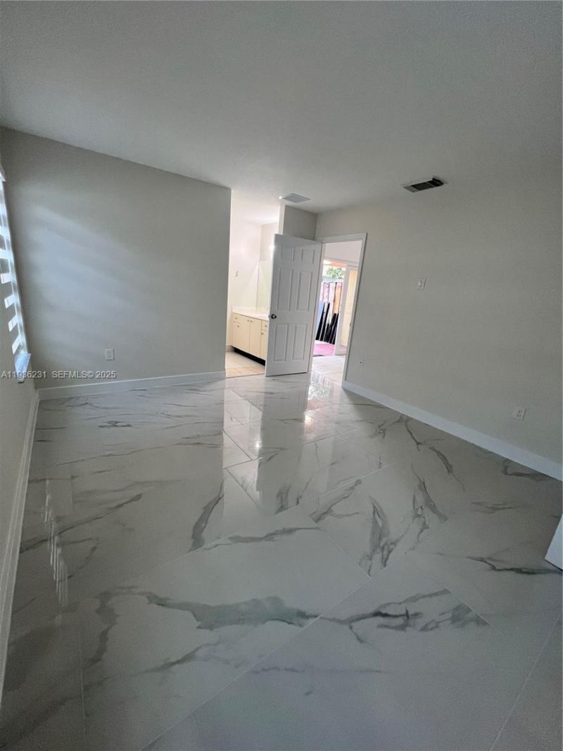 20613 SW 93rd Ave, Unit 2, Cutler Bay, FL 33189 Photo