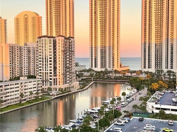 300 Bayview Dr, Unit 1201, Sunny Isles Beach, FL 33160