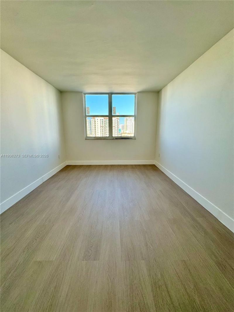 300 Bayview Dr, Unit 1201, Sunny Isles Beach, FL 33160 Photo