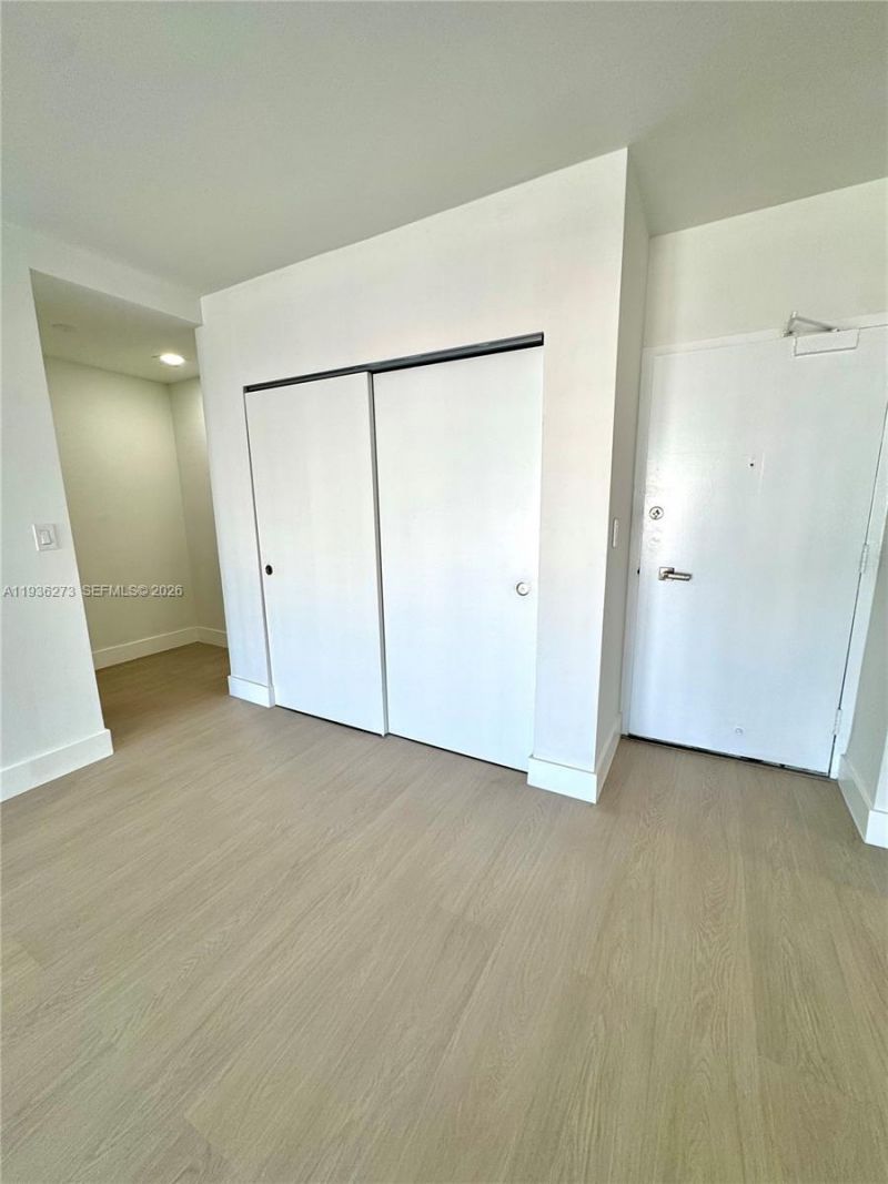 300 Bayview Dr, Unit 1201, Sunny Isles Beach, FL 33160 Photo