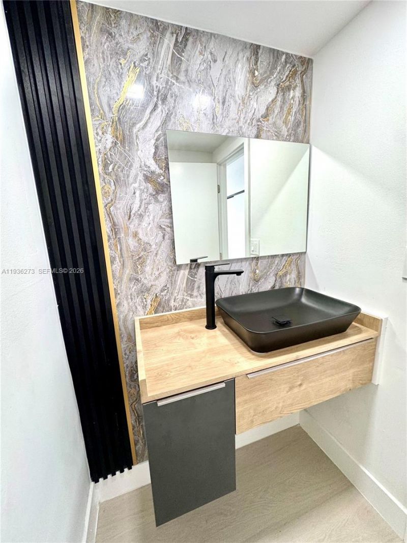 300 Bayview Dr, Unit 1201, Sunny Isles Beach, FL 33160 Photo