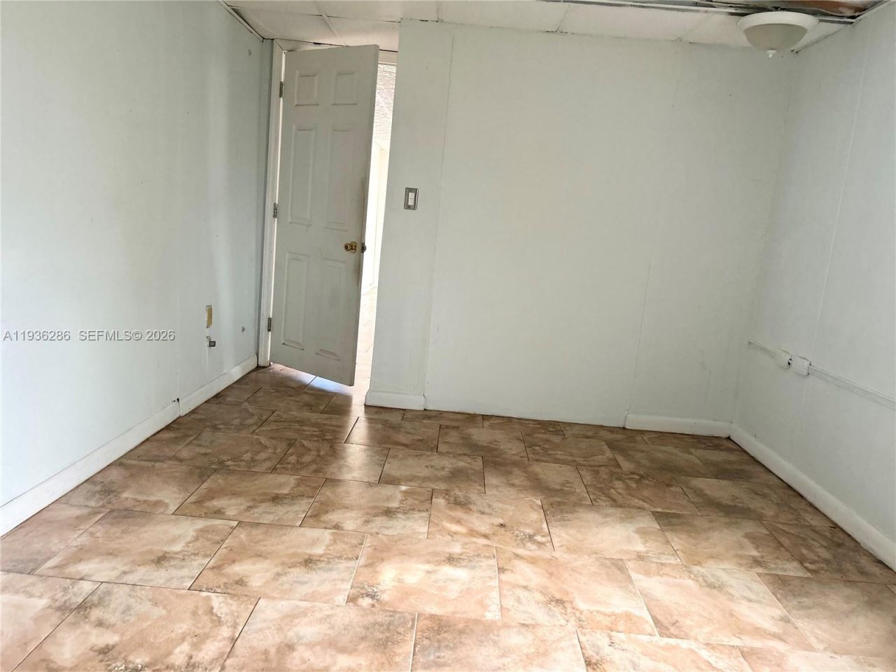 8732 SW 16th St, Davie, FL 33324 Photo