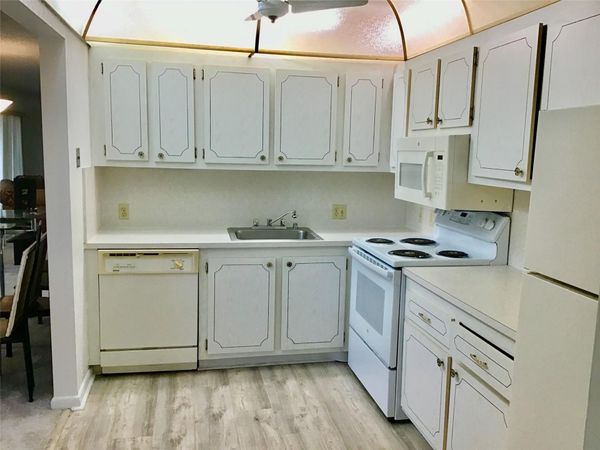 204 Preston, Unit 204, Boca Raton, FL 33434