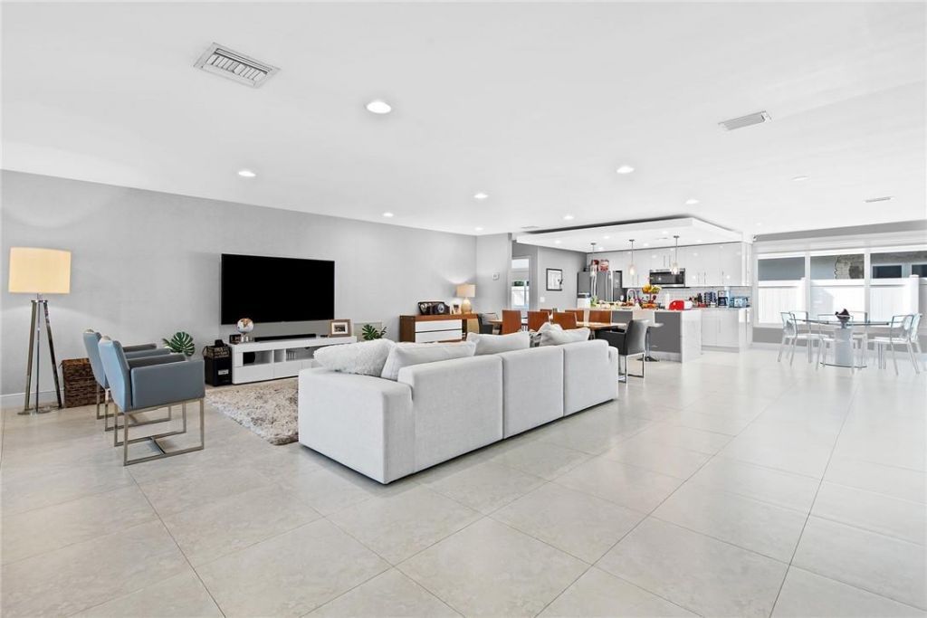 2801 NE 59th Street, Fort Lauderdale, FL 33308 Photo