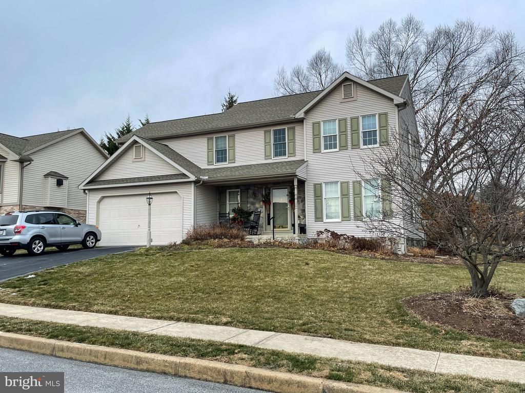 1005 NORTHFIELD DRIVE Elizabethtown, PA 17022