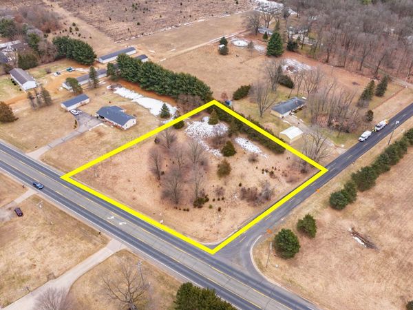 22889 Red Arrow Highway, Mattawan, MI 49071