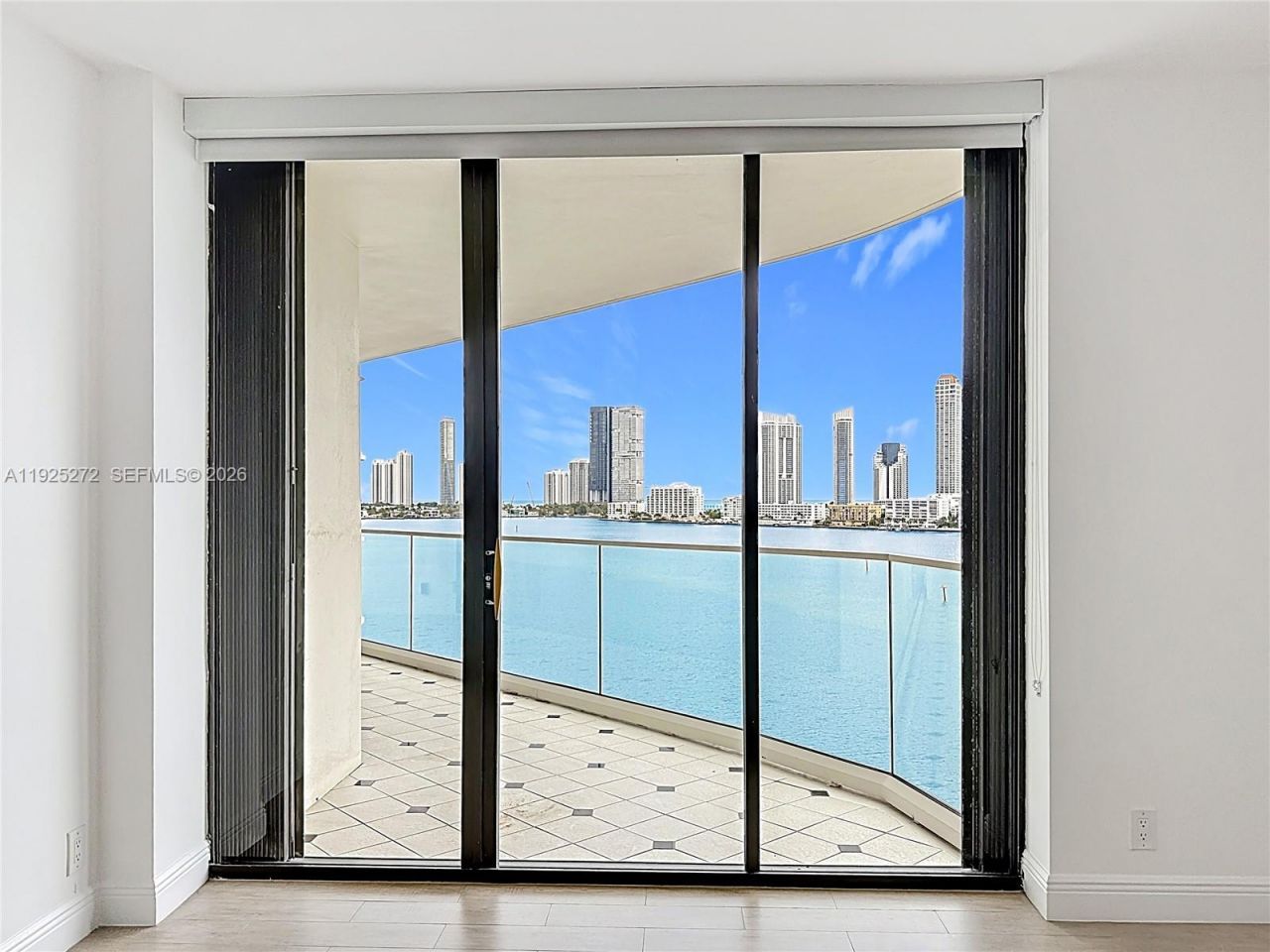 2800 Island Blvd, Unit 902, Aventura, FL 33160 Photo