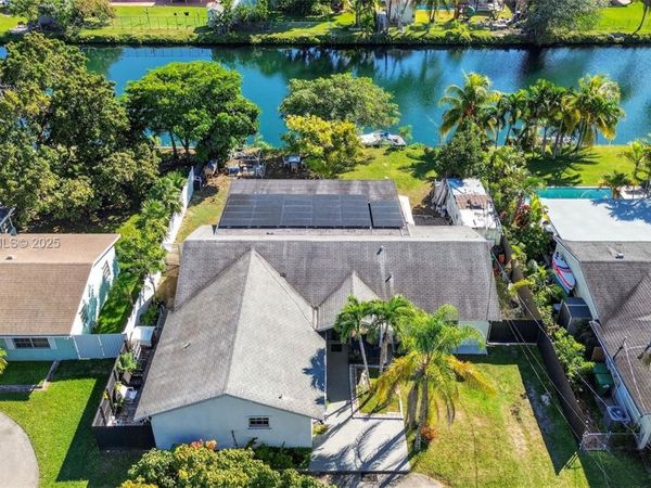 19641 Sterling Dr, Cutler Bay, FL 33157