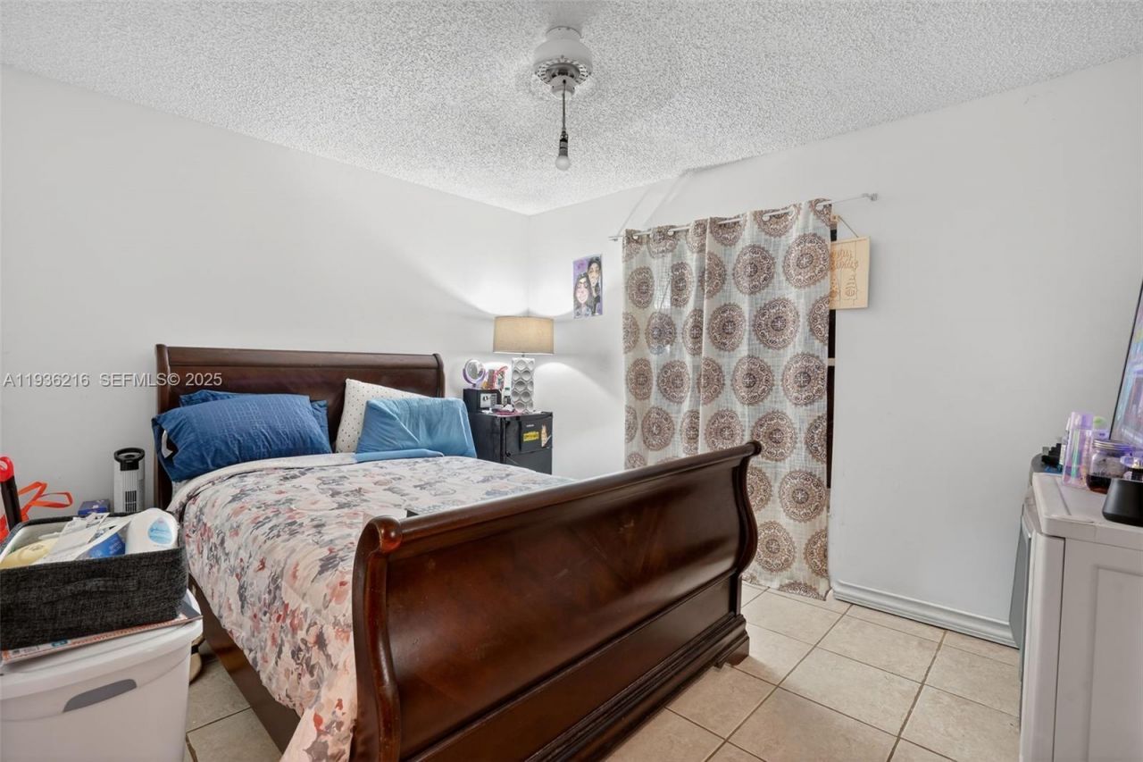 19641 Sterling Dr, Cutler Bay, FL 33157 Photo