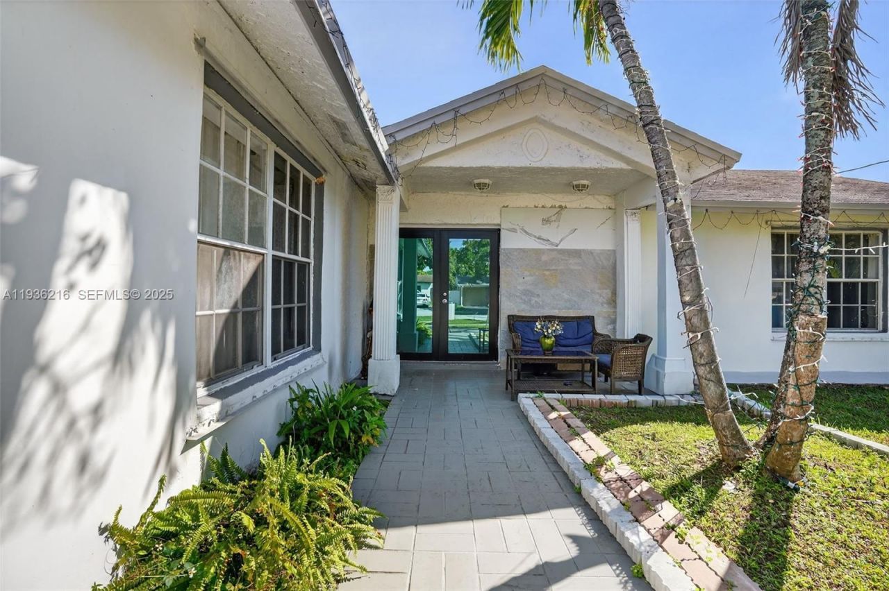 19641 Sterling Dr, Cutler Bay, FL 33157 Photo