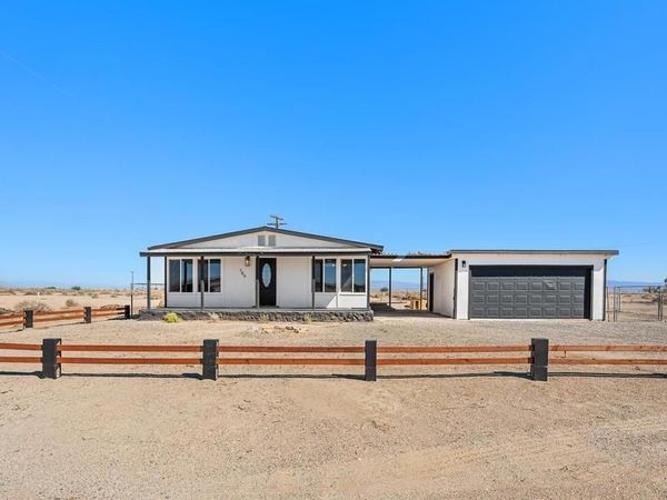 786 Molokai Avenue, Thermal, CA 92274