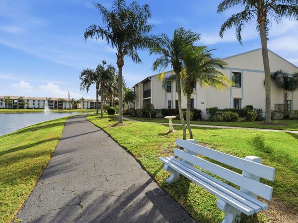 1102 Green Pine Boulevard, Unit A1, West Palm Beach, FL 33409