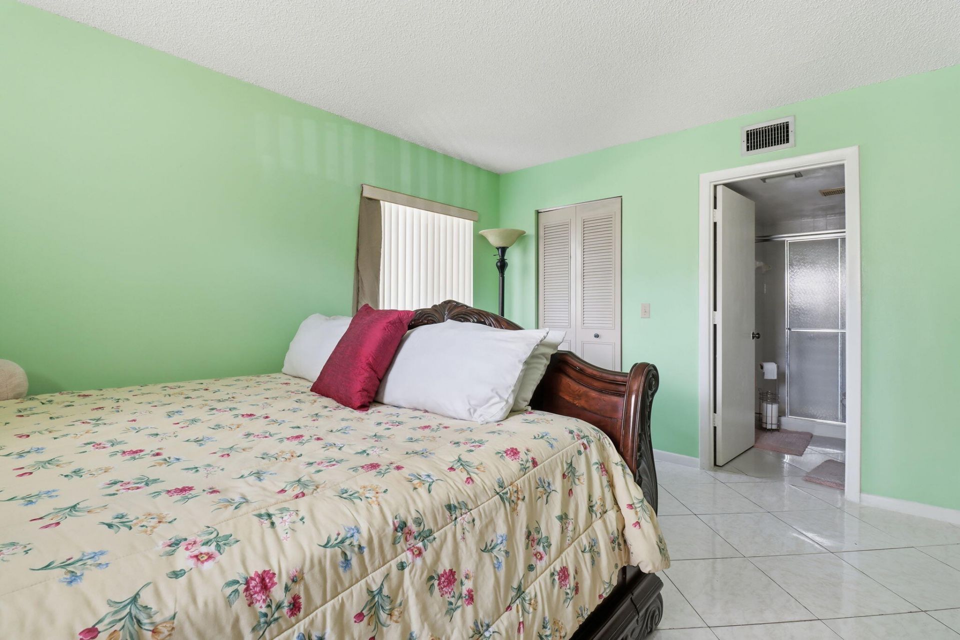 1102 Green Pine Boulevard, Unit A1, West Palm Beach, FL 33409 Photo