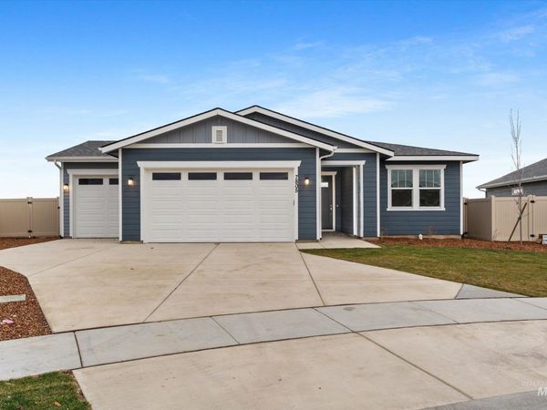 7805 E Beaufort St, Nampa, ID 83687