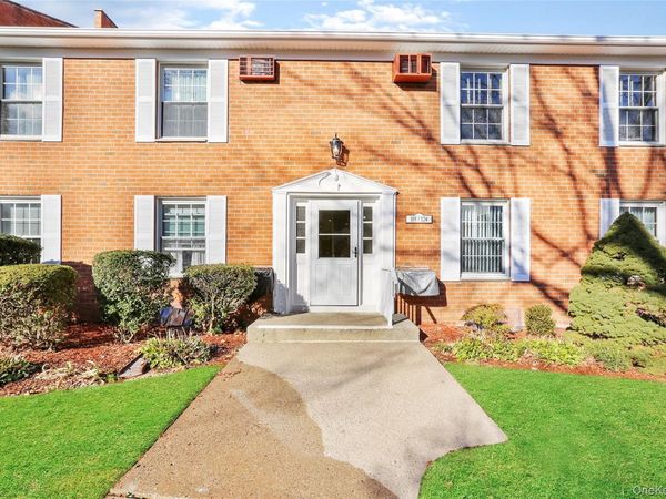 120 Parkside, Unit 120, Suffern, NY 10901