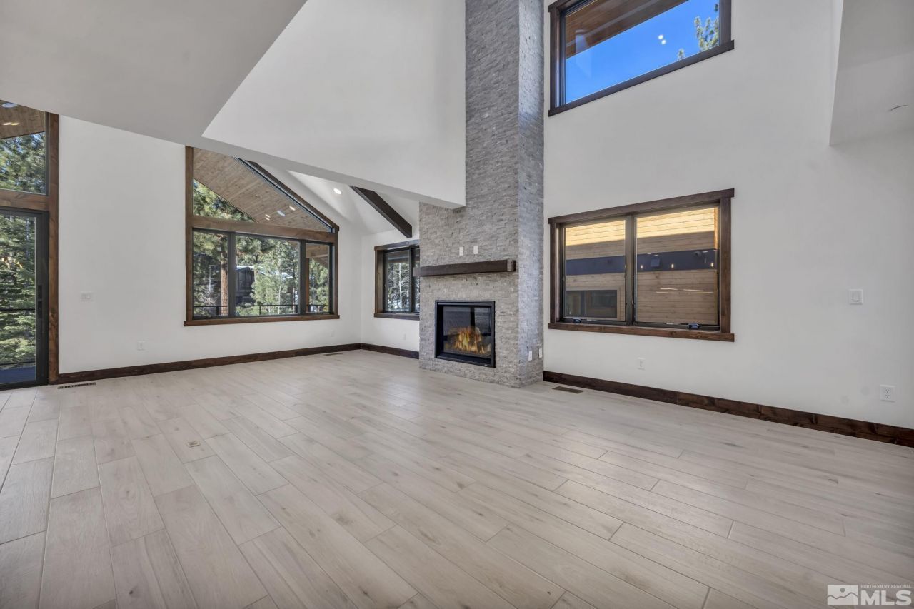 152 Sierra Colina Drive, Unit 37, Stateline, NV 89449 Photo