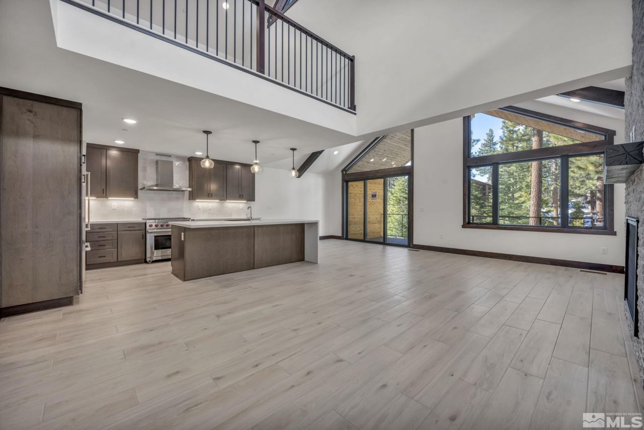 152 Sierra Colina Drive, Unit 37, Stateline, NV 89449 Photo