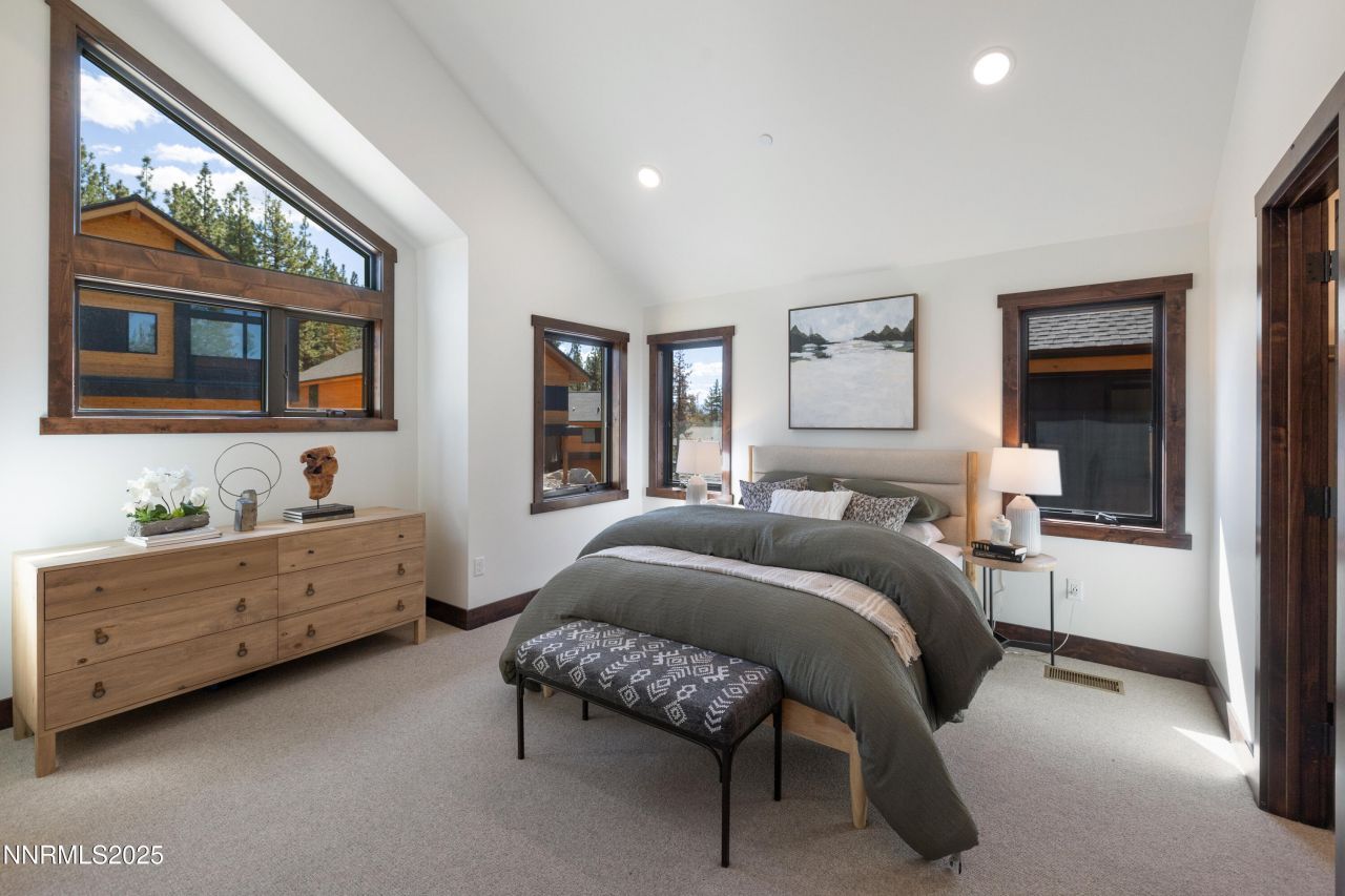 152 Sierra Colina Drive, Unit 37, Stateline, NV 89449 Photo