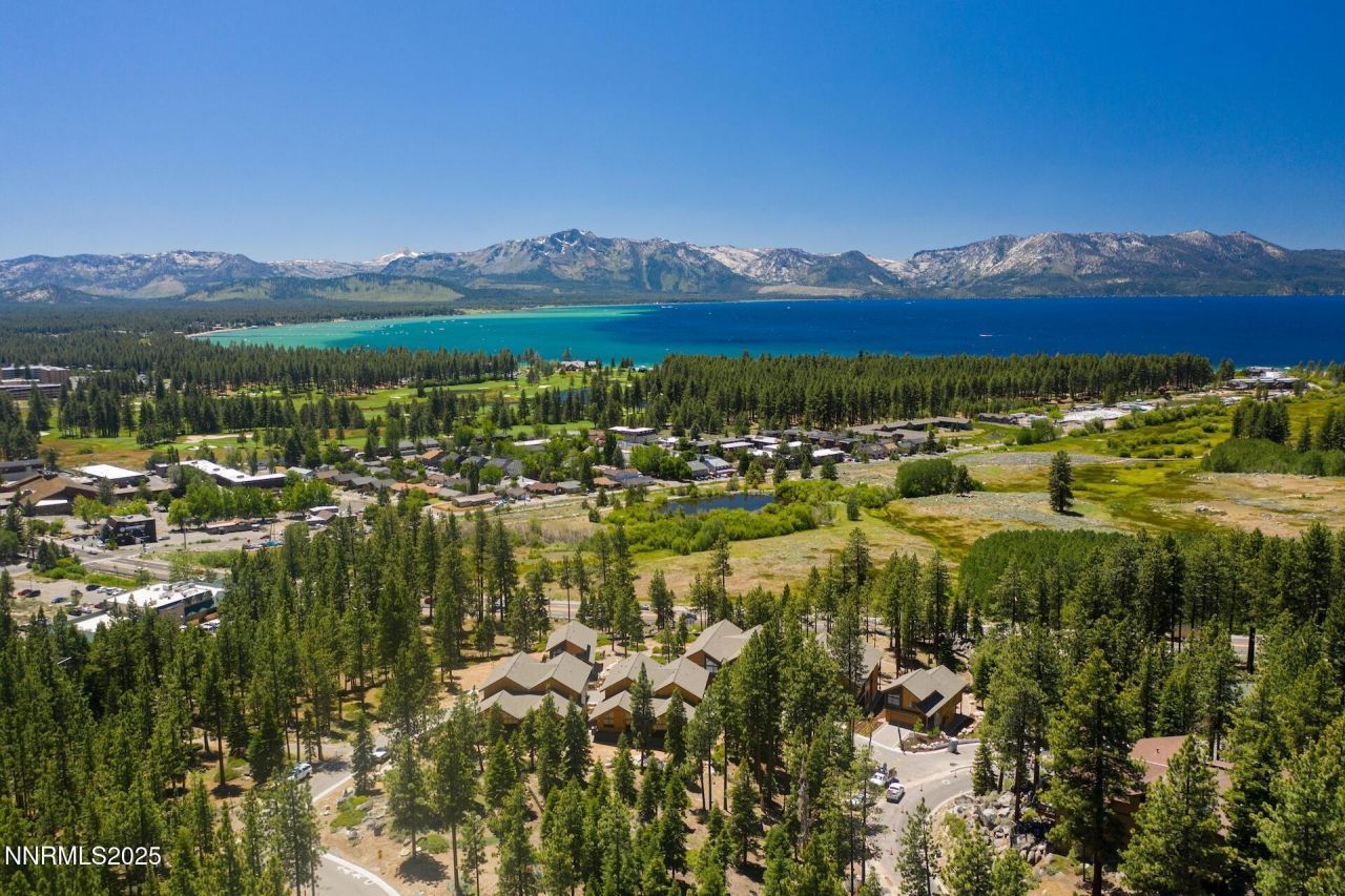 152 Sierra Colina Drive, Unit 37, Stateline, NV 89449 Photo