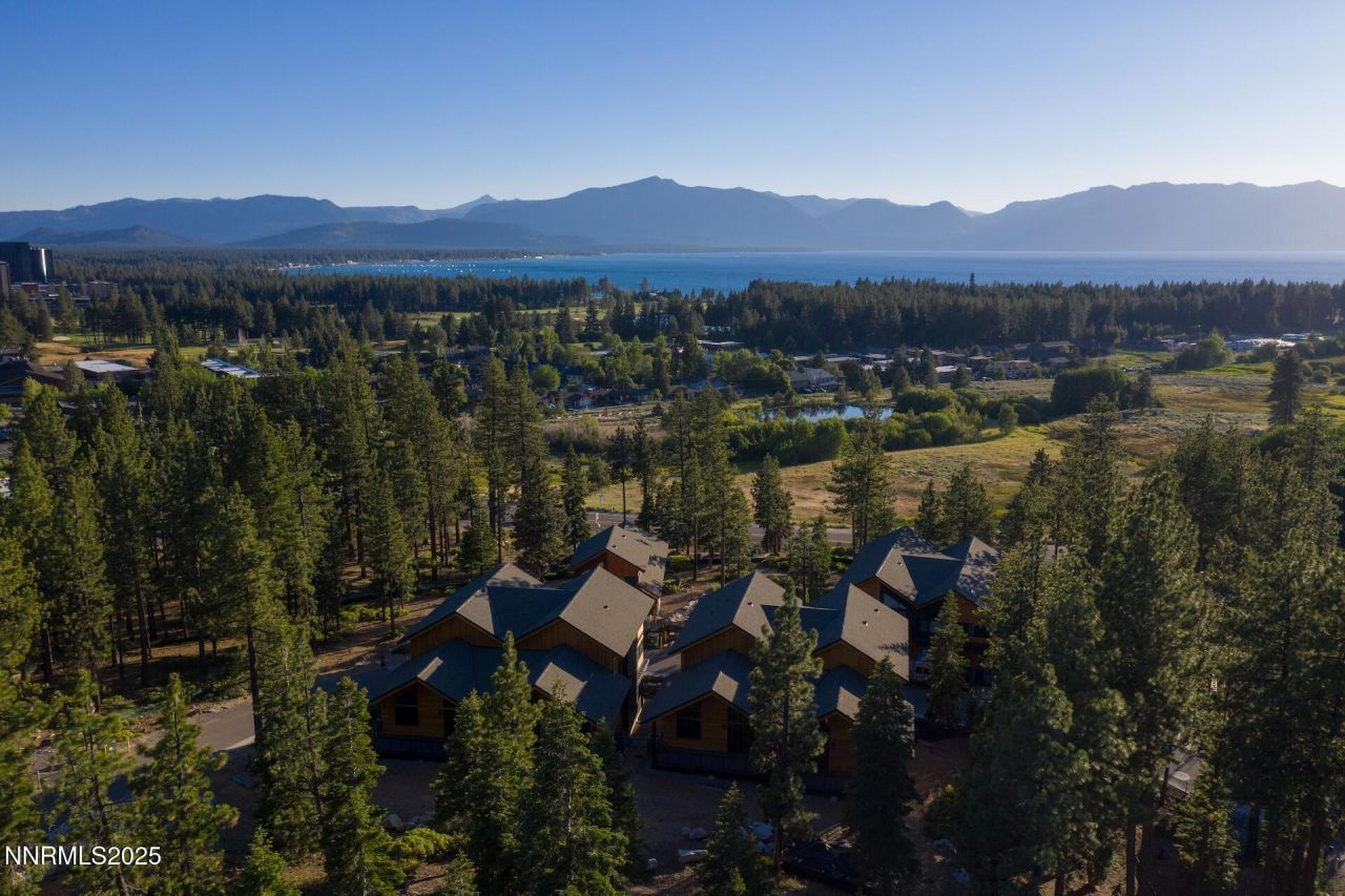 152 Sierra Colina Drive, Unit 37, Stateline, NV 89449 Photo