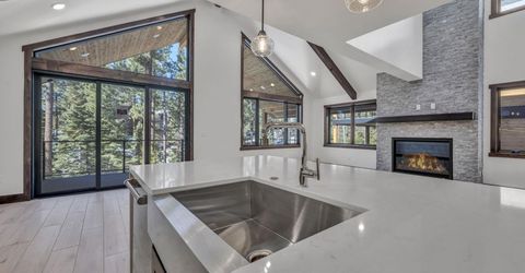 152 Sierra Colina Drive, Unit 37, Stateline, NV 89449 Photo