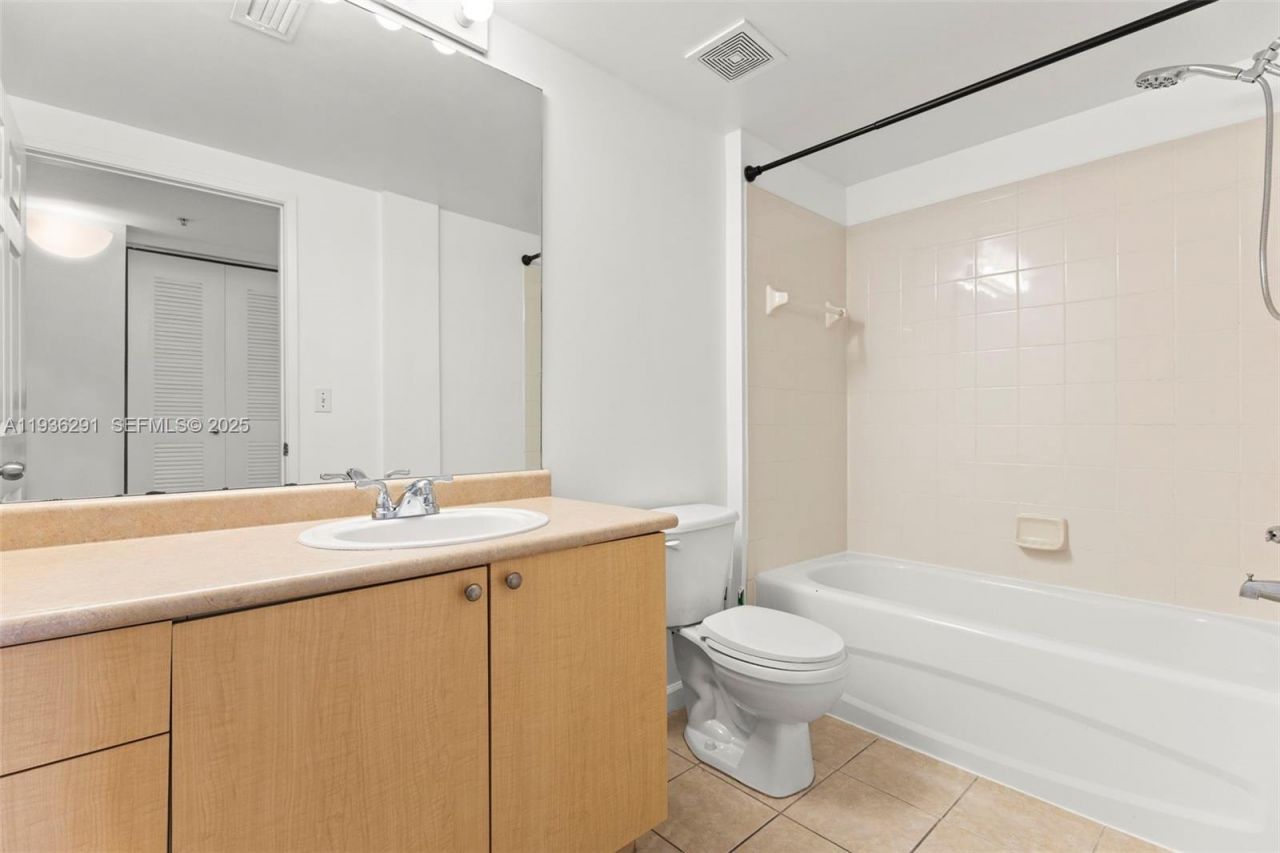 1919 Van Buren St, Unit 418A, Hollywood, FL 33020 Photo