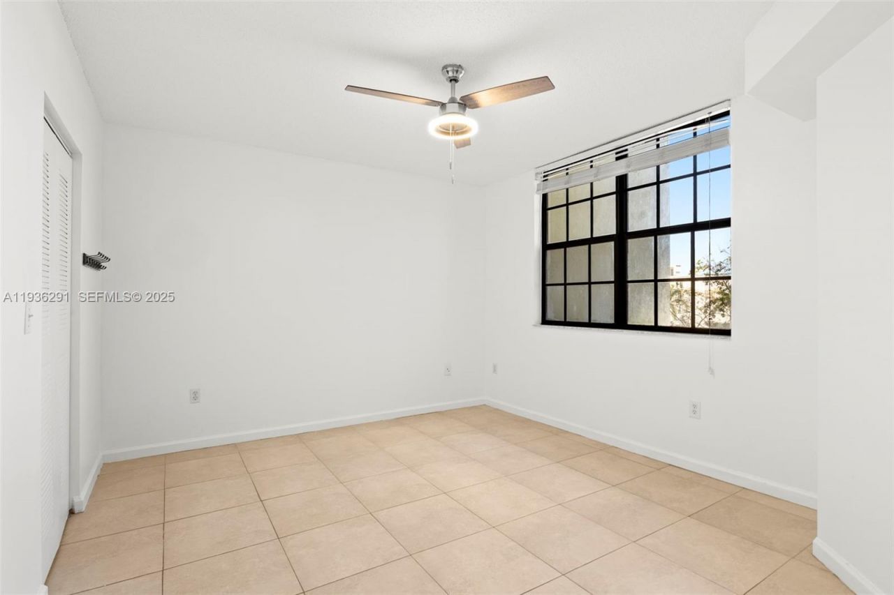 1919 Van Buren St, Unit 418A, Hollywood, FL 33020 Photo