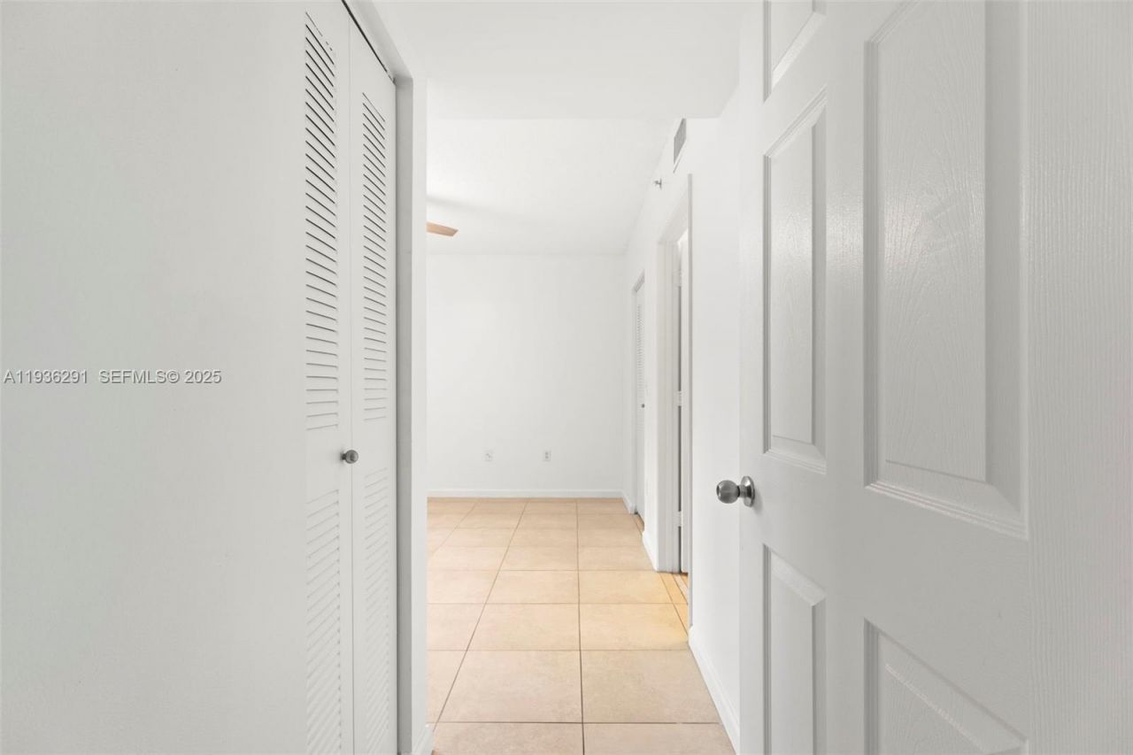 1919 Van Buren St, Unit 418A, Hollywood, FL 33020 Photo