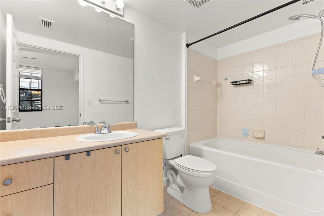 1919 Van Buren St, Unit 418A, Hollywood, FL 33020 Photo