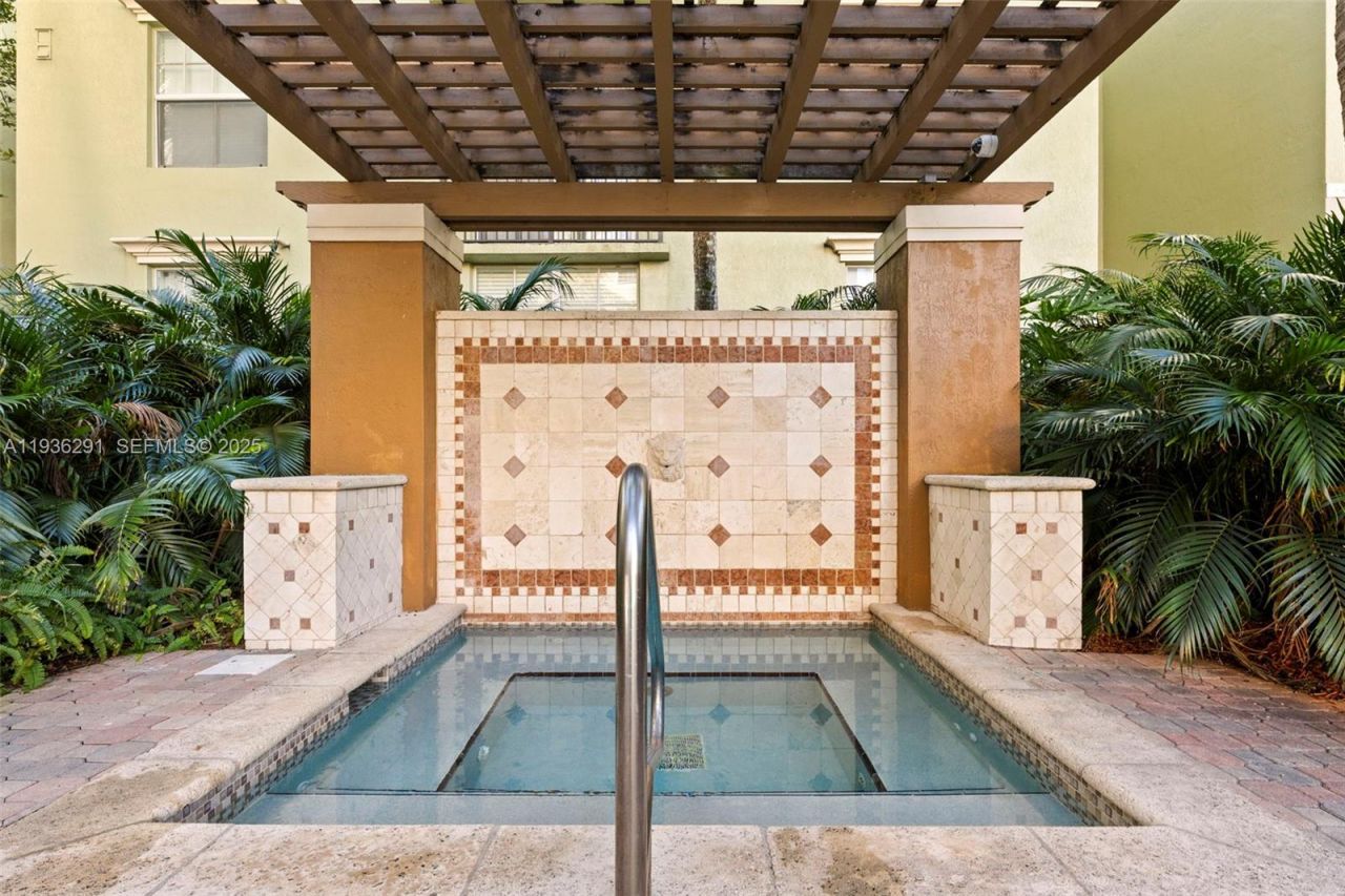 1919 Van Buren St, Unit 418A, Hollywood, FL 33020 Photo