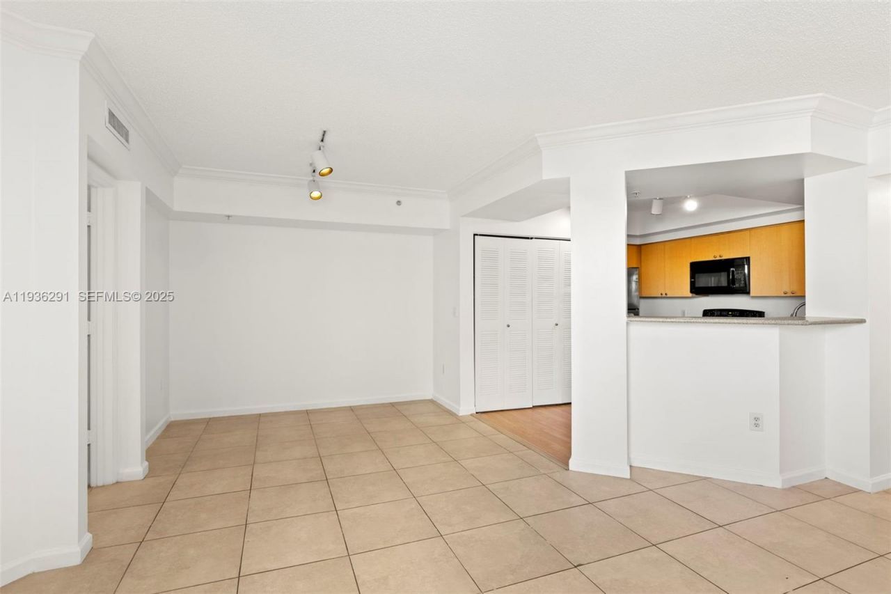 1919 Van Buren St, Unit 418A, Hollywood, FL 33020 Photo