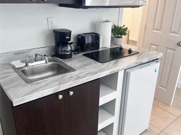 1265 SW 6th St, Unit 12, Miami, FL 33135