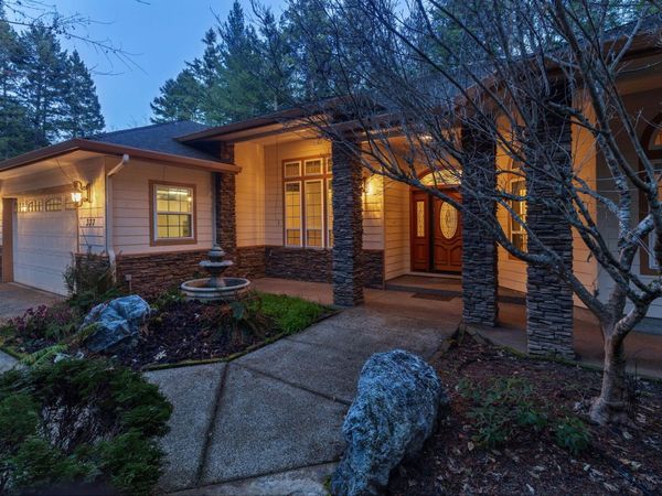 337 Daleo Drive, Grants Pass, OR 97527