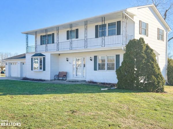 900 E 7th Street, Tama, IA 52339